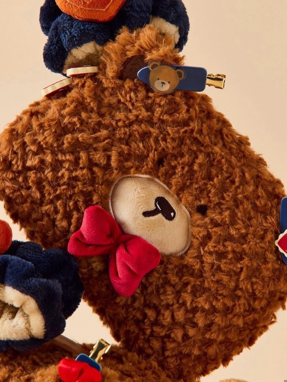 Urban outfitters brown bear makeup bag